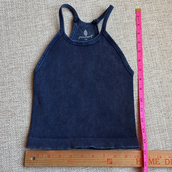 Free People Movement Happiness Runs Long Crop Tank NWOT Size Small - Picture 6 of 8